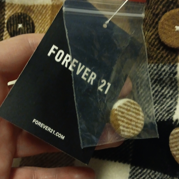 FOREVER 21 FALL CHECKERED mini SKIRT - Picture 6 of 8